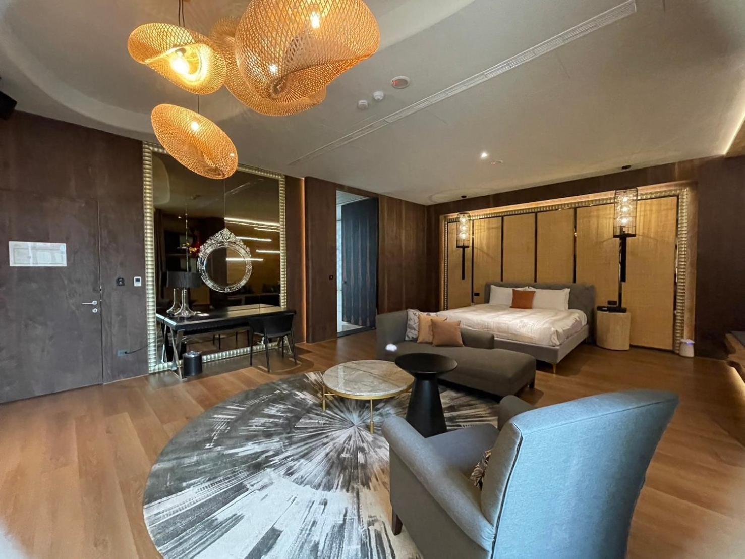Mulan Motel Taichung Dış mekan fotoğraf