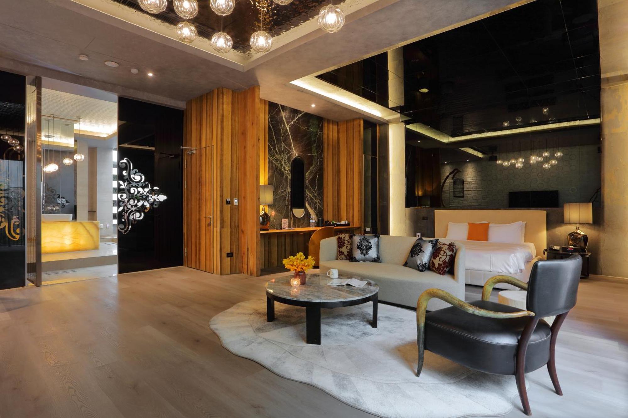 Mulan Motel Taichung Dış mekan fotoğraf