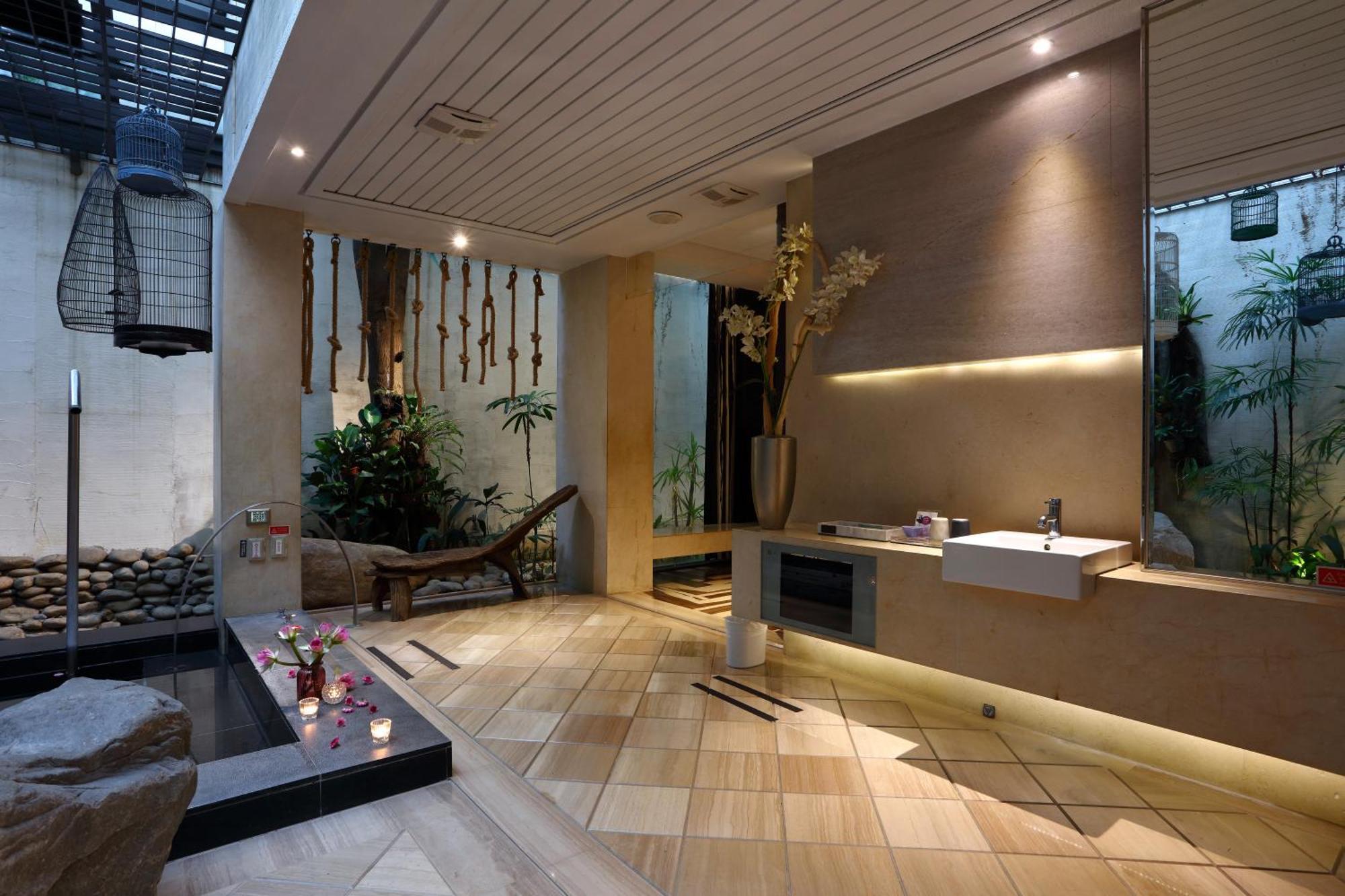 Mulan Motel Taichung Dış mekan fotoğraf