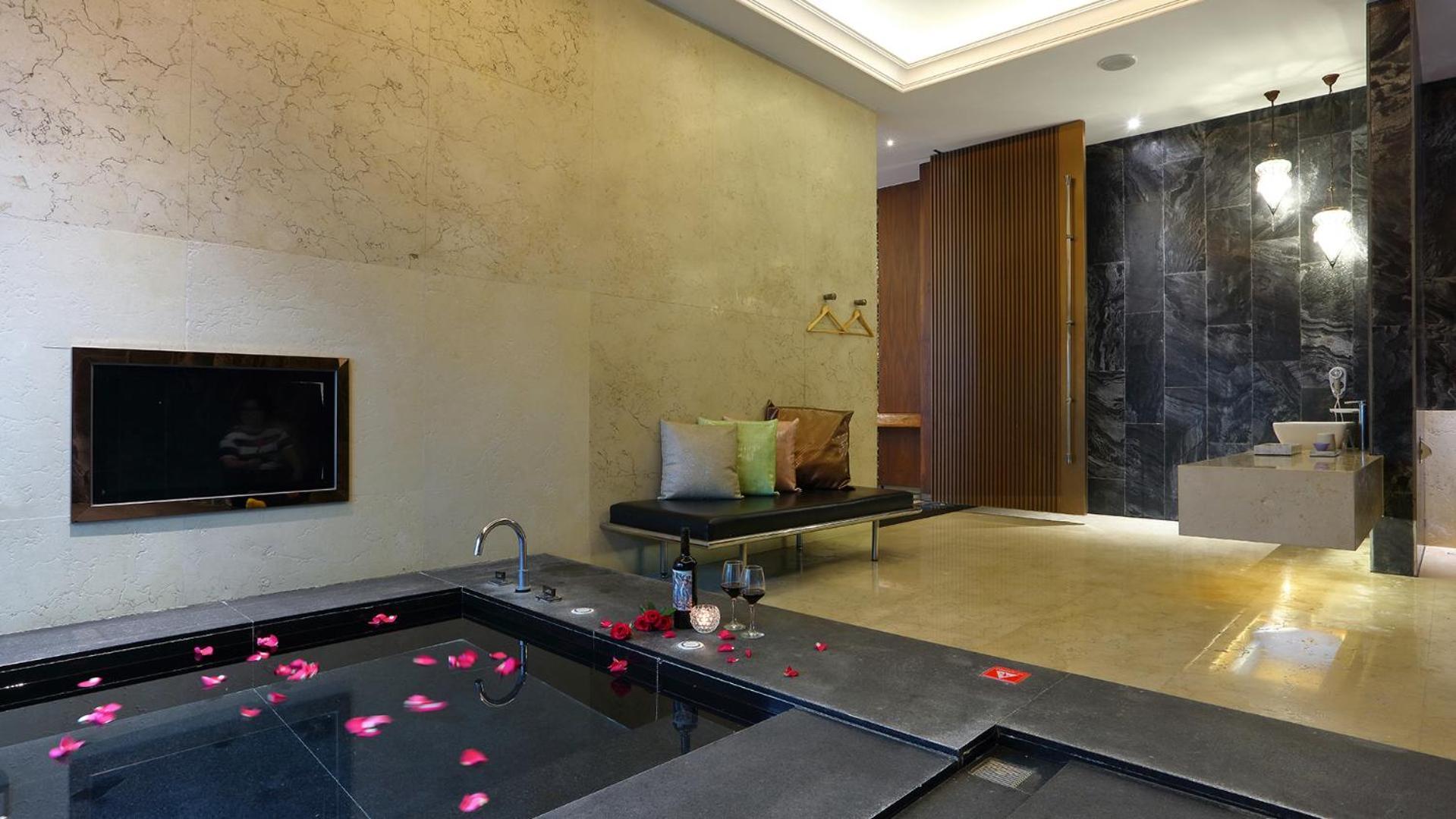 Mulan Motel Taichung Dış mekan fotoğraf